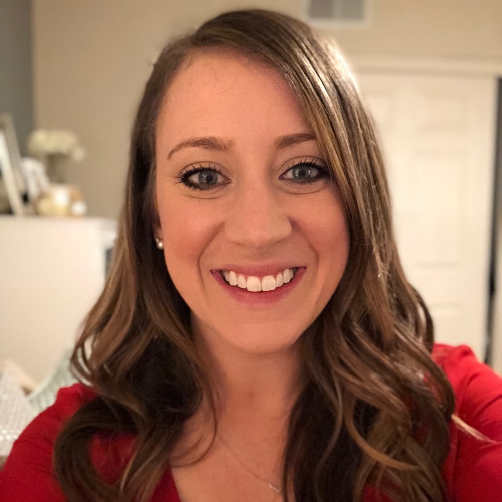 Meet your Posher, Jennifer